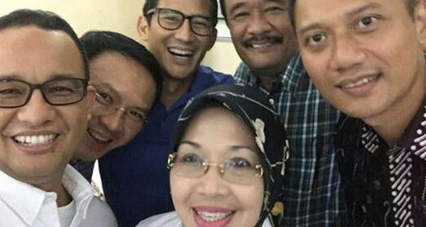 Wefie Ahok Agus Harimurti