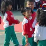 Jokowi Ingatkan Anak Mestinya Tidak Selalu Belajar Di Dalam Ruangan